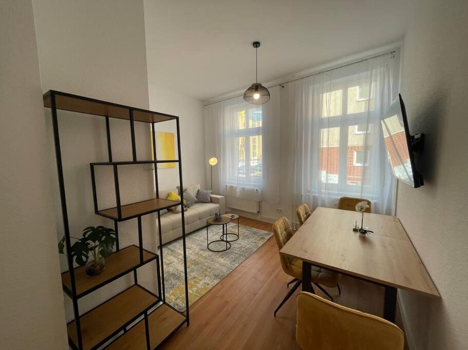Lucky Stays Ls01 - Vollausstattung - Zentrum - Aufzug - Grosse Kueche - 2 Zimmer - Smart-Tv Магдебург Екстериор снимка